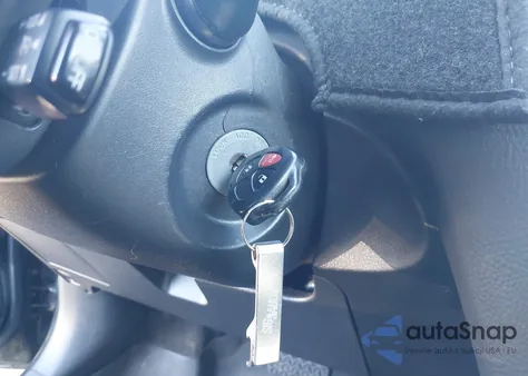 2008 Toyota Yaris z USA, uszkodzony, nr VIN JTDBT923684027901